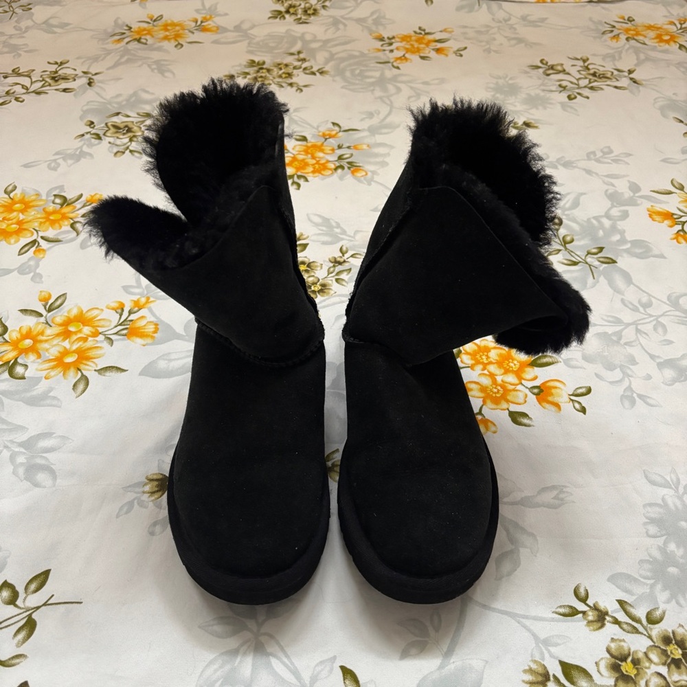 UGG Size 7 Black Bailey Button Boots - Picture 2 of 15